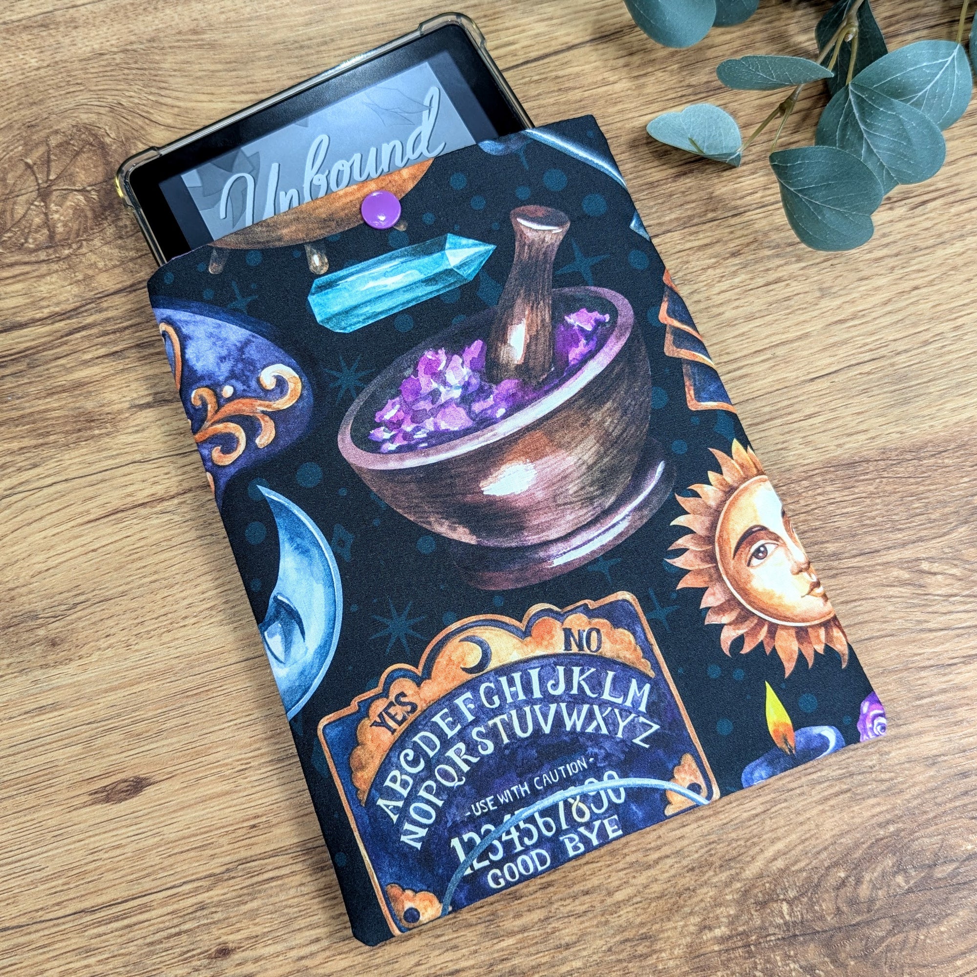 Apothecary | Kindle Sleeve