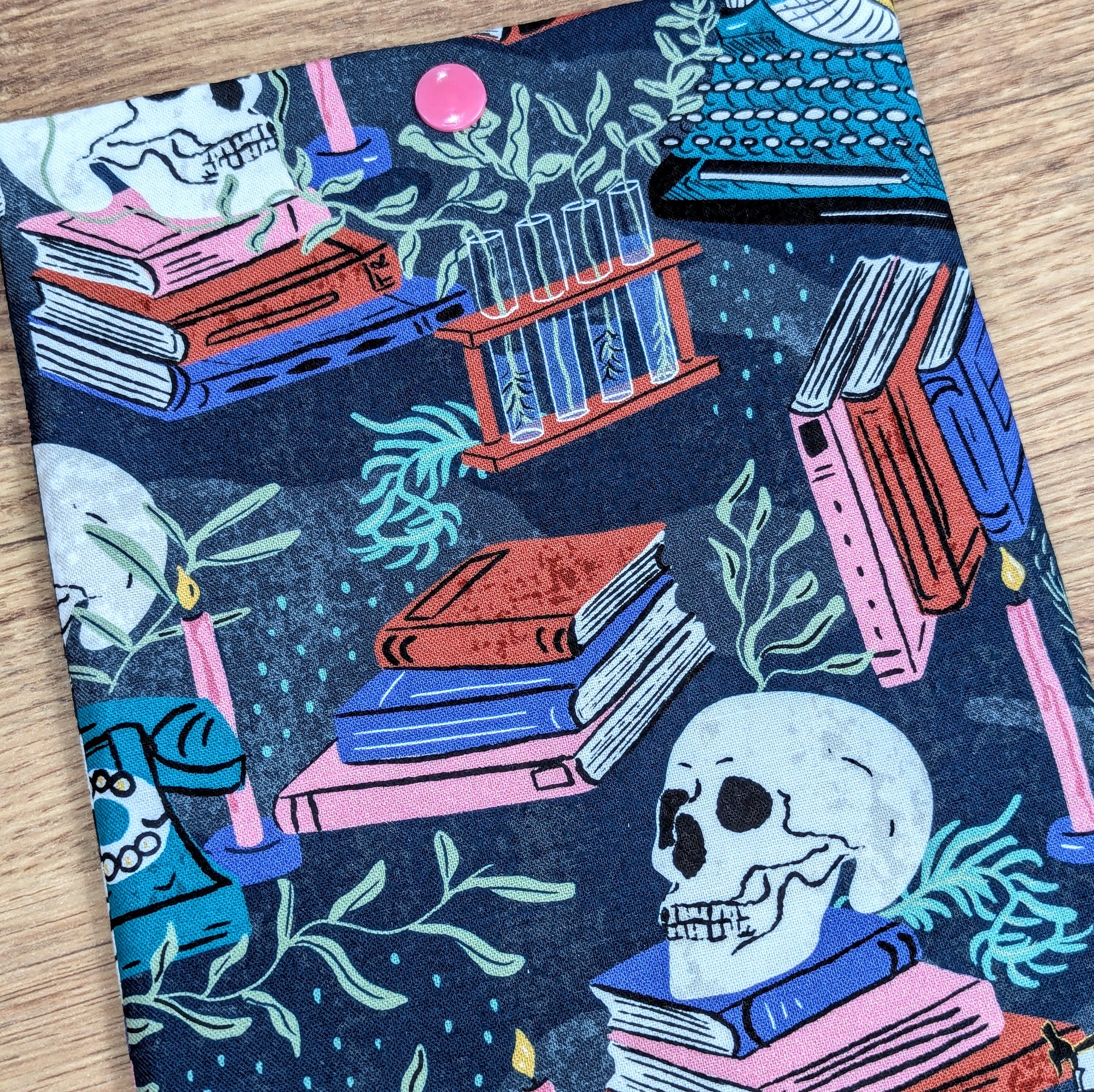Gothic Academia | Kindle Sleeve