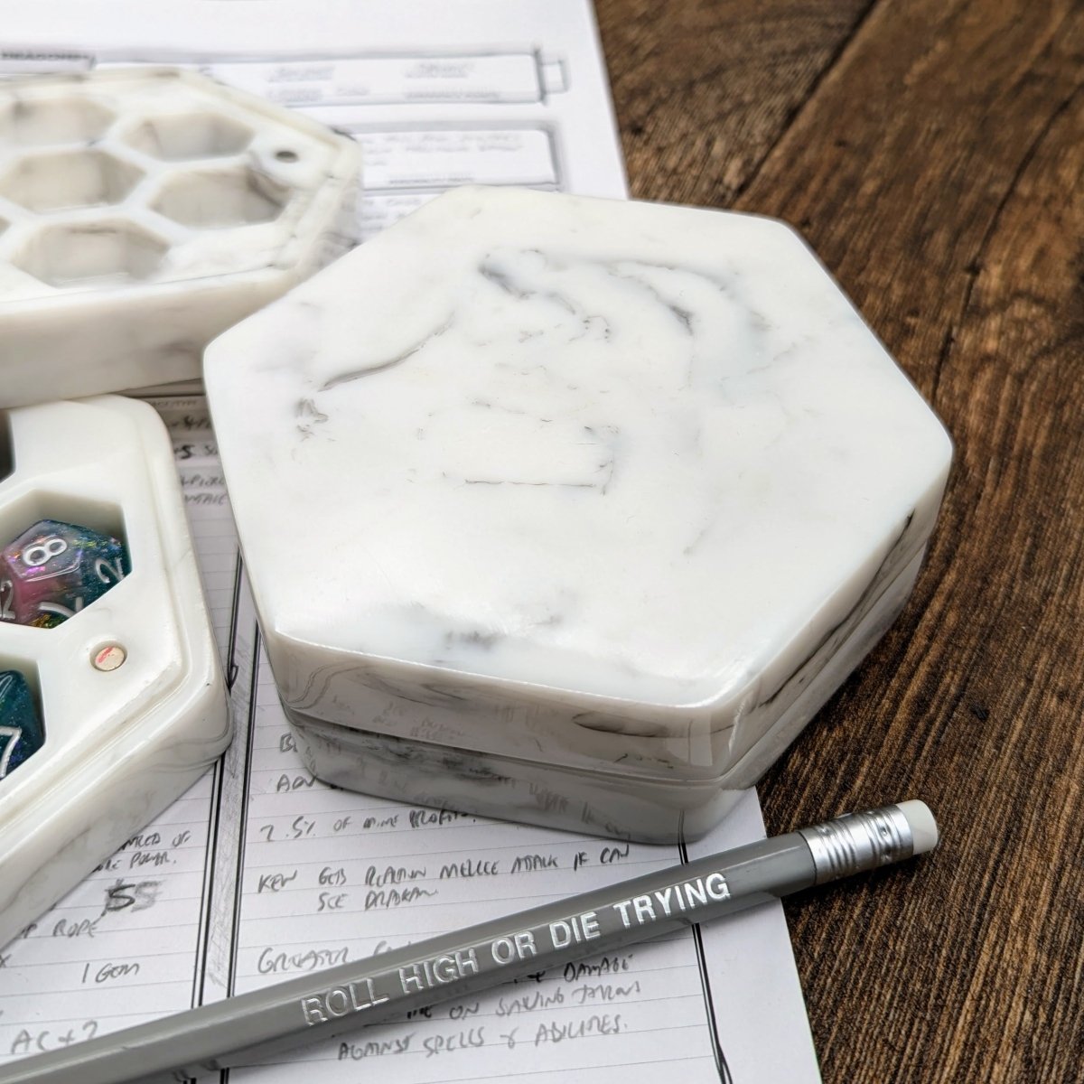 NATURAL 19 - Marble Dice Box - Mint & Mustard